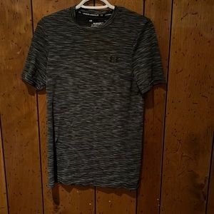 Under Armour t shirt